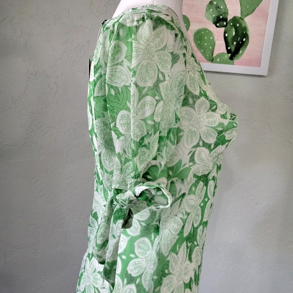 ๐ Odille Anthropologie Top - Picture 2 of 10